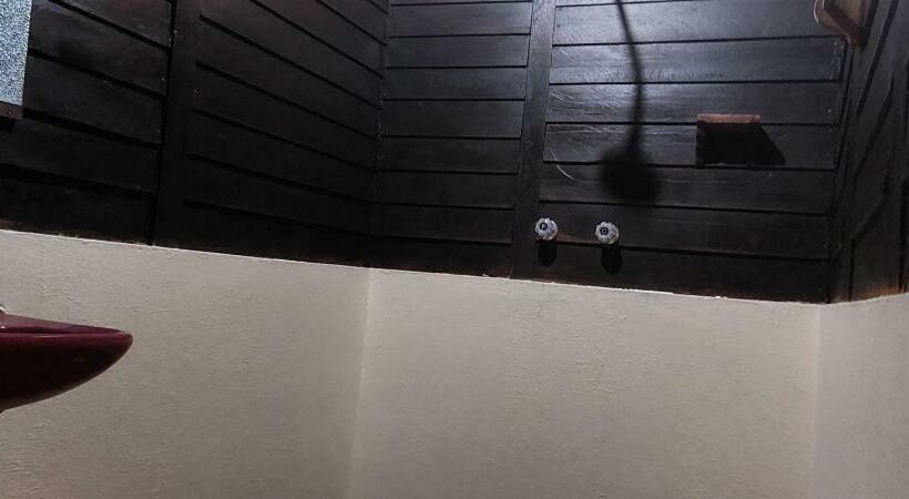 غرفة قياسية رباعية, Cabañas Yax Ha