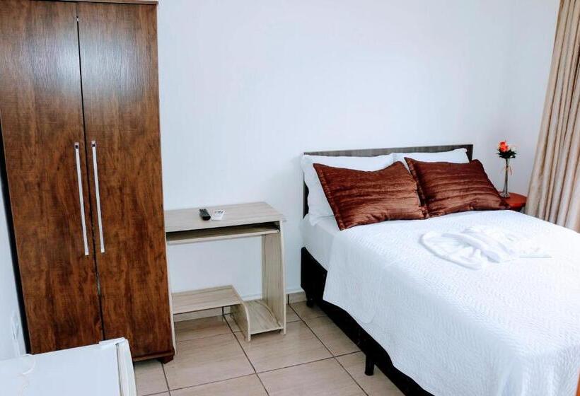 Люкс с Балконом, Edinik