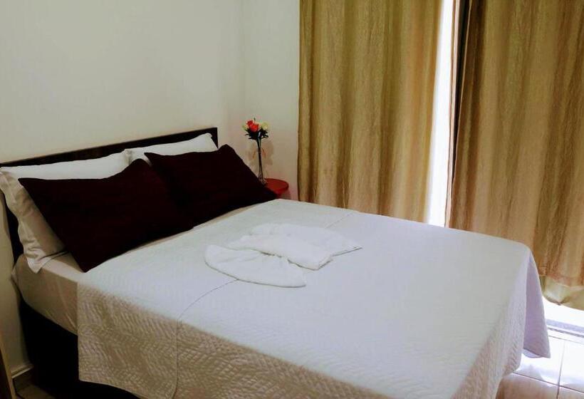 Люкс с Балконом, Edinik