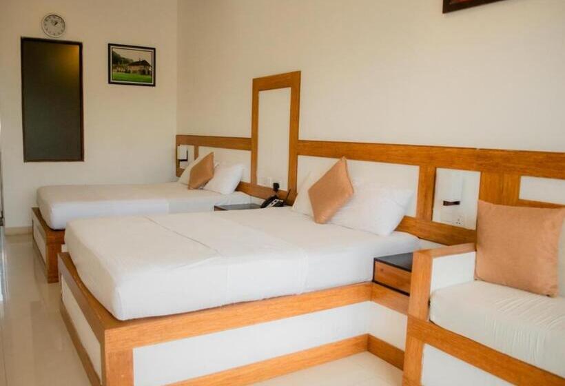 Семейный Номер, G.m.t.sorabora Village