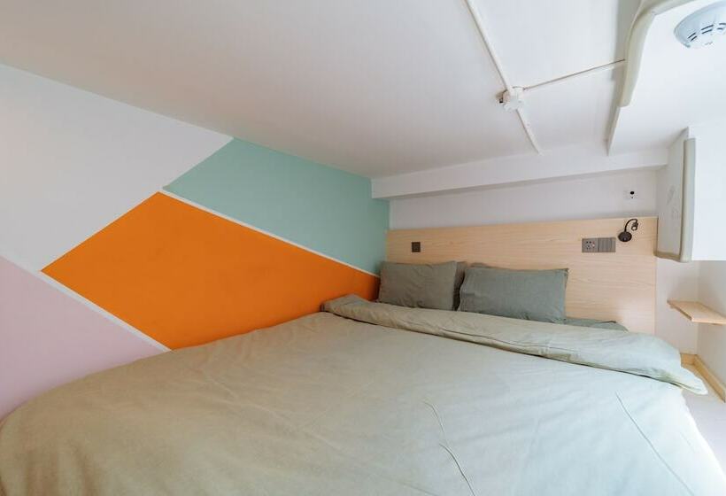 Номер Комфорт, Young Inn