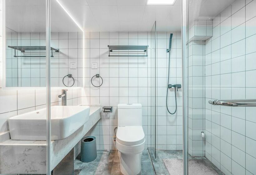 Номер Комфорт, Young Inn