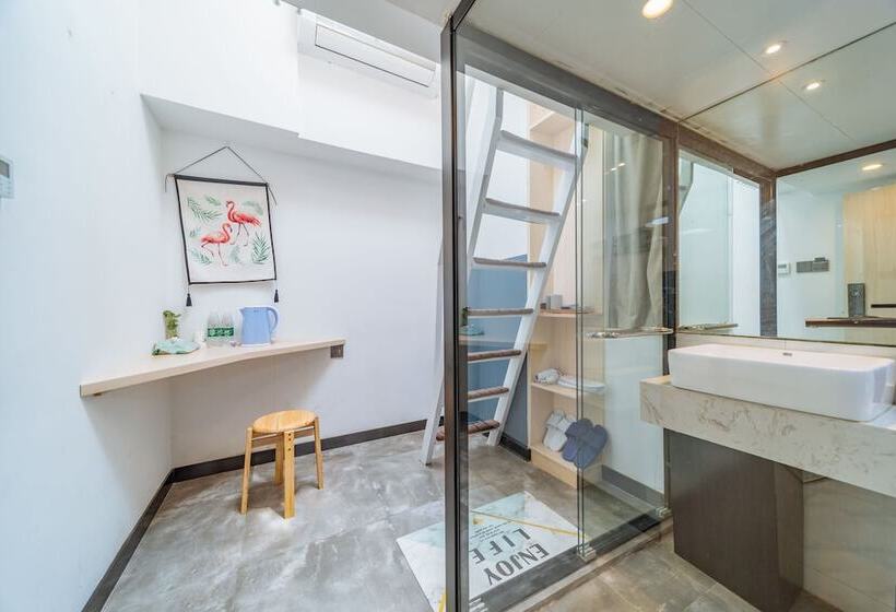 Номер Комфорт, Young Inn