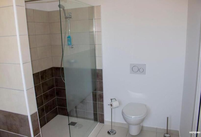 标准间, Bastide 7