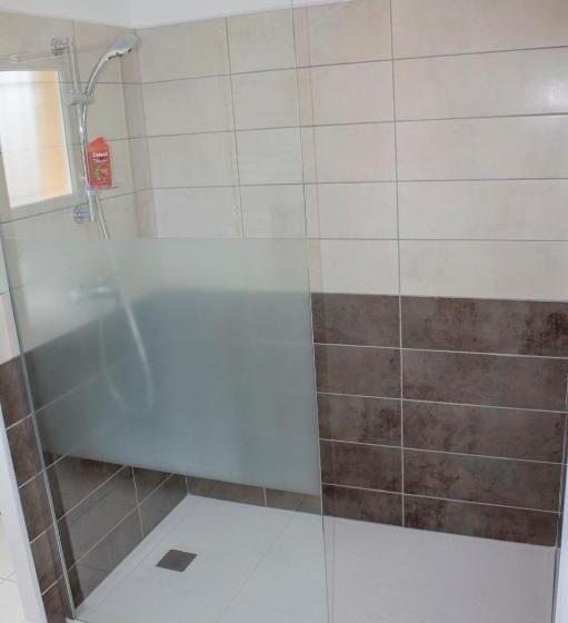 标准间, Bastide 7