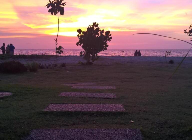 이코노미 룸, Tt Naiyang Beach Phuket