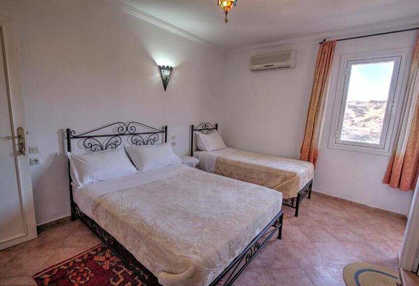 디럭스 트리플 룸, Kasbah Didis