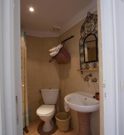 디럭스 트리플 룸, Kasbah Didis