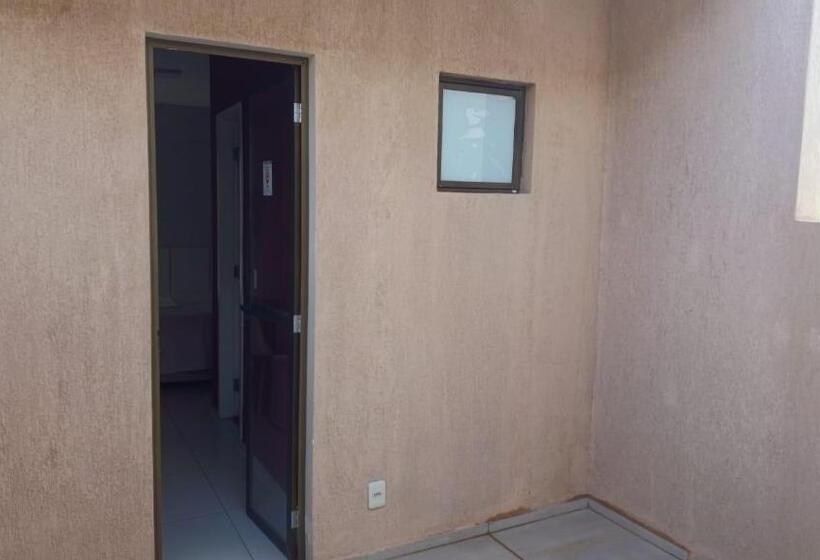 جناح مزود بجاكوزى, Murano Center