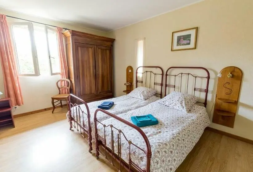 スタンダードルーム, Chambres D Hôtes Domaine Du Bourg