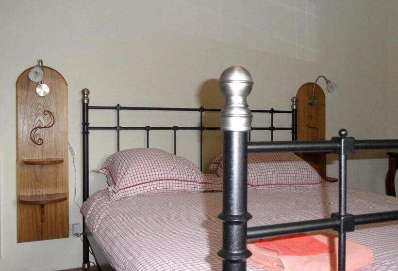 4인용 스탠다드 룸, Chambres D Hôtes Domaine Du Bourg