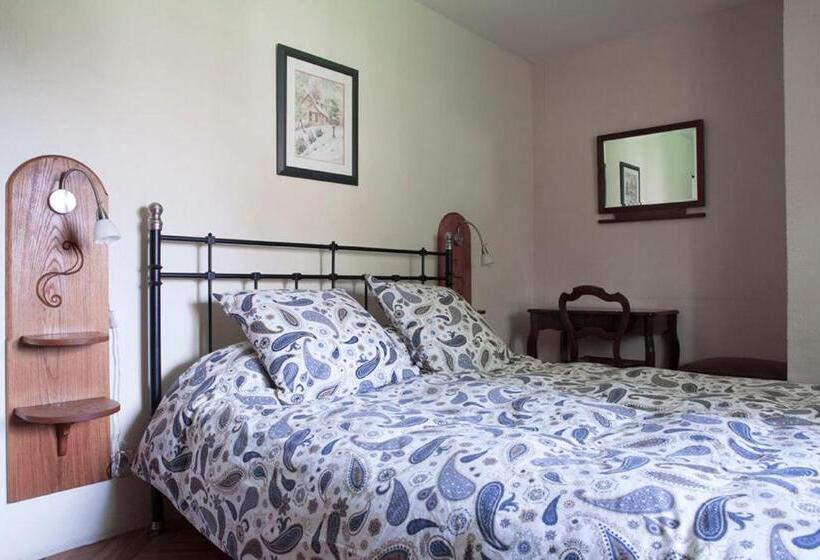 4인용 스탠다드 룸, Chambres D Hôtes Domaine Du Bourg