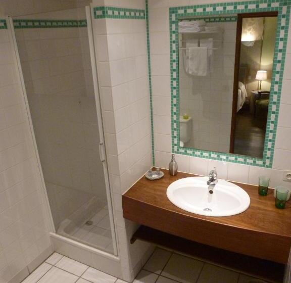 חדר סטנדרט, Chateau De Ribourdin