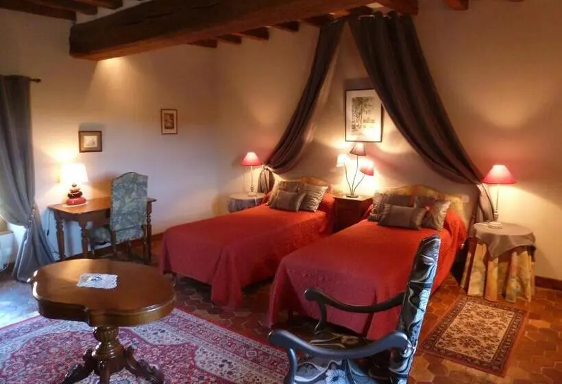 身障者適用キングサイズベッドルーム, Chateau De Ribourdin
