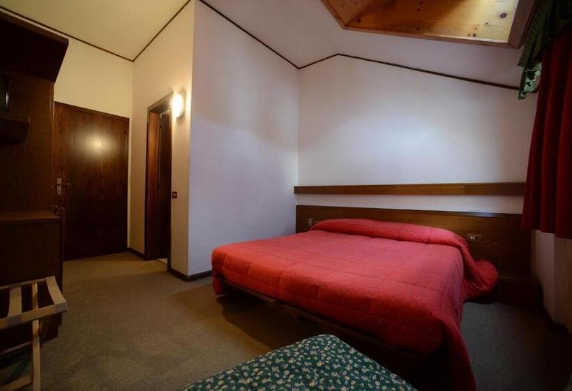 חדר סטנדרט, Compet