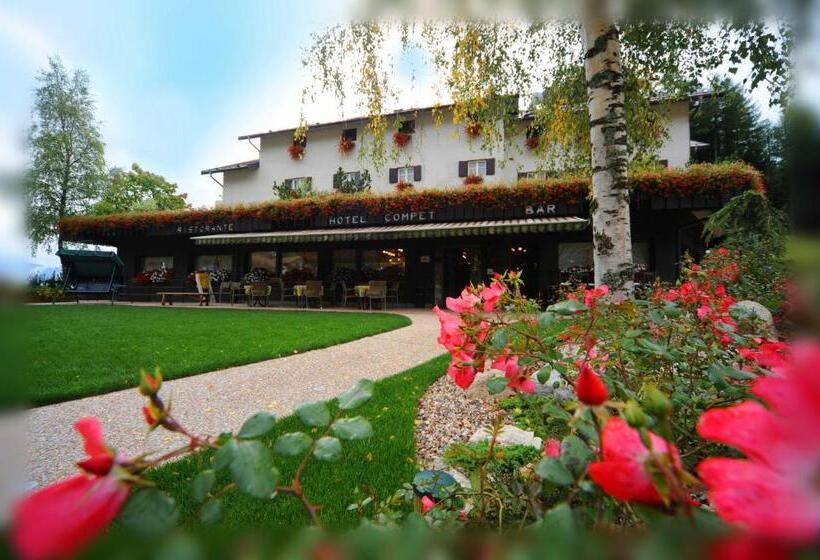 חדר אקונומי לארבעה, Compet