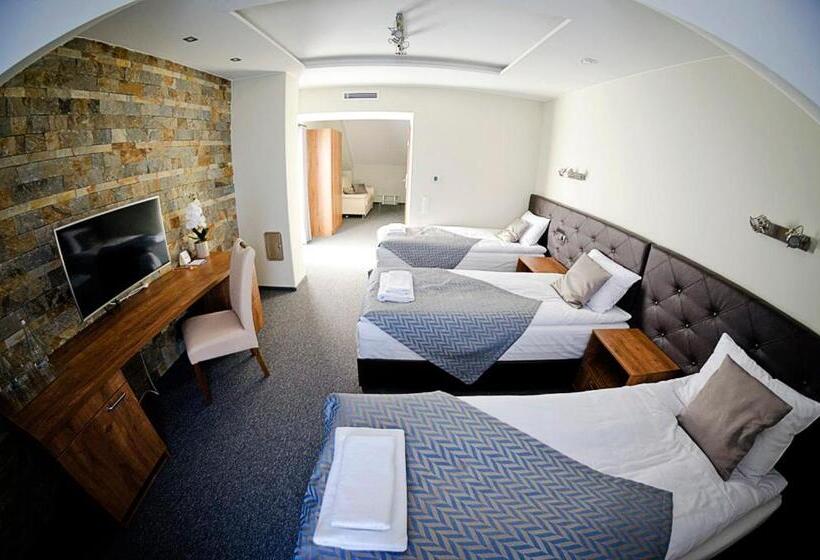 4인용 스탠다드 룸, Lando