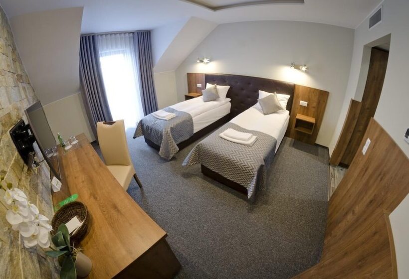 스탠다드 룸, Lando