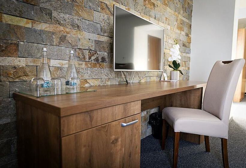 4인용 스탠다드 룸, Lando