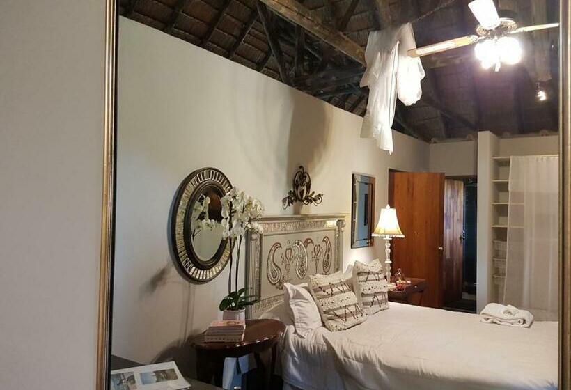 Номер Deluxe, Myaula