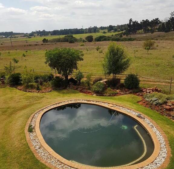 Номер Deluxe, Myaula