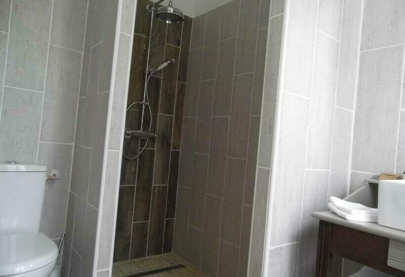 标准间, Moulin D Amour