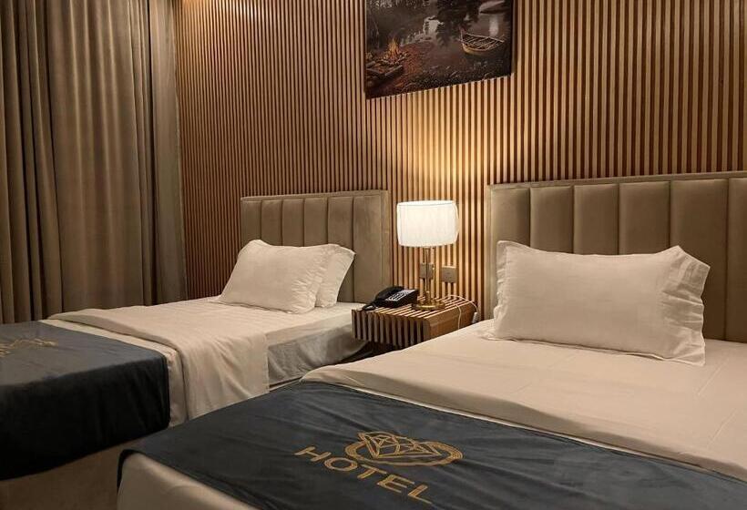 شقة غرفتين, Crystal Blue