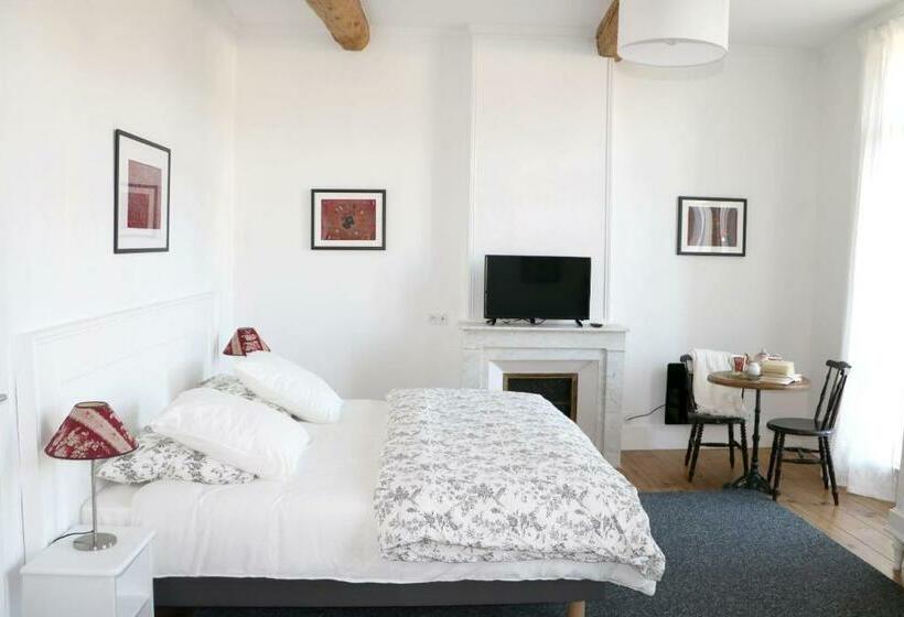 غرفة قياسية, Aumes Sweet Home Chambre D Hôtes