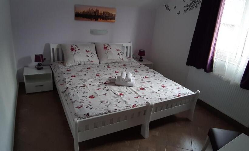 デラックスルーム, Guest House Mačić