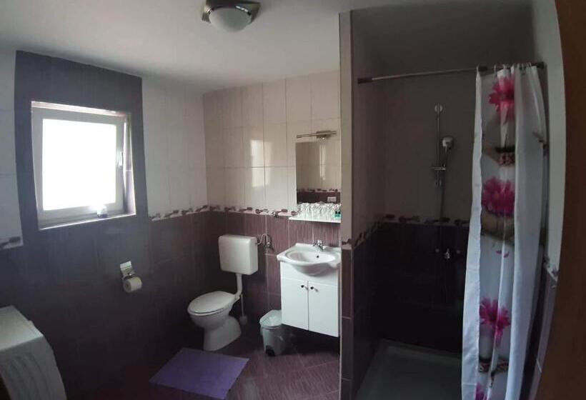 １ベッドルームアパートメント, Guest House Mačić