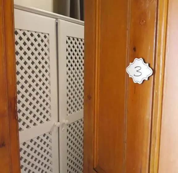 スタンダードルーム, Monte Rosa Guesthouse