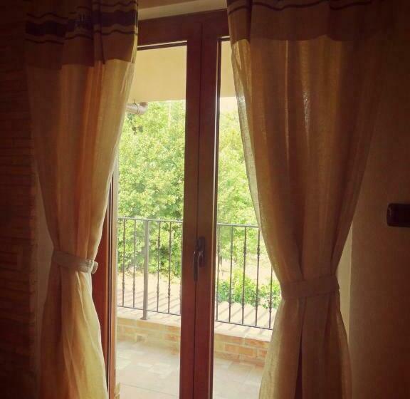 غرفة قياسية رباعية, Casale Del Sole