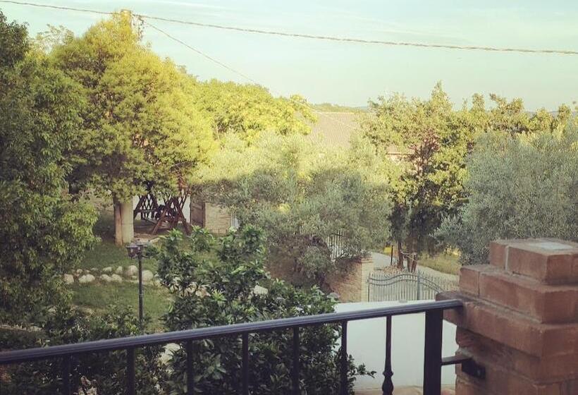 غرفة قياسية رباعية, Casale Del Sole