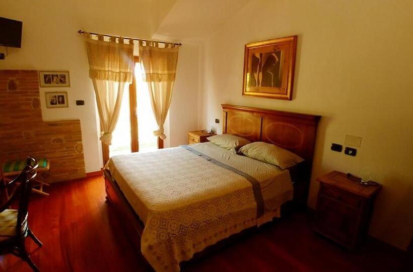 Номер Deluxe с Балконом, Casale Del Sole