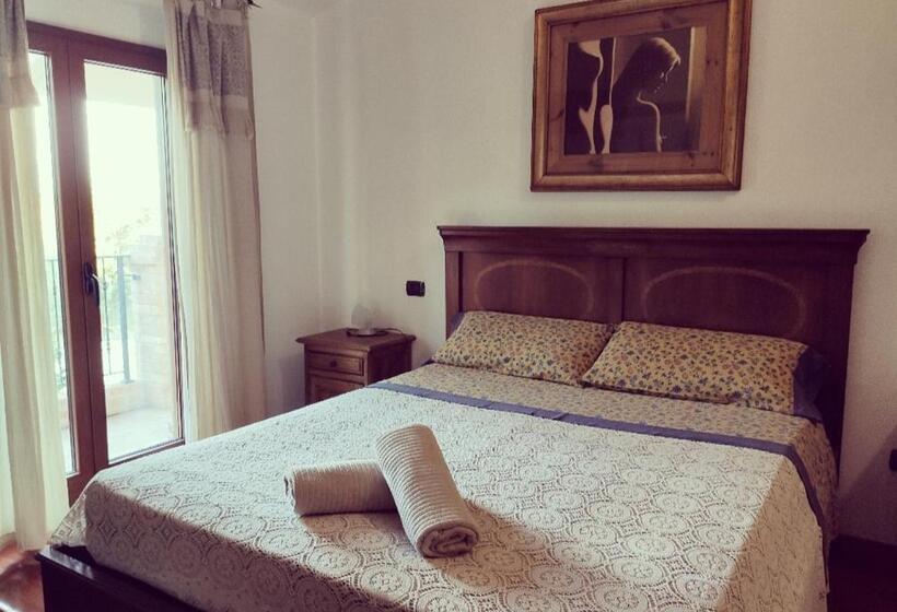 غرفة ديلوكس مزودة بشرفة, Casale Del Sole