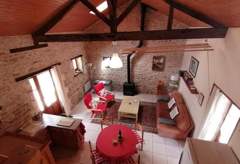 מיטת קינג בסוויטה, La Vieille Gorce