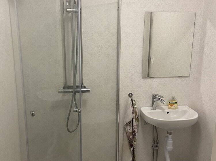 스탠다드 룸 공동 욕실, Sköna Rum Fryksta