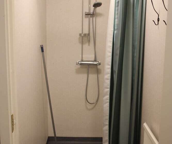 스탠다드 룸 공동 욕실, Sköna Rum Fryksta