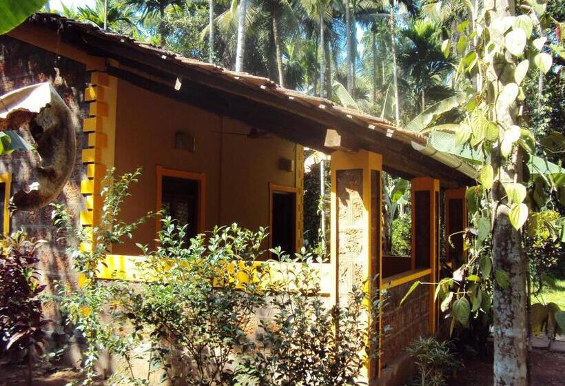 בית, חדר שינה 1, Dudhsagar Plantation