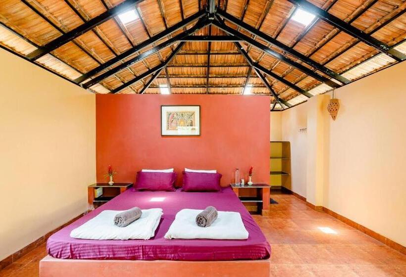 בקתה דלוקס, Dudhsagar Plantation