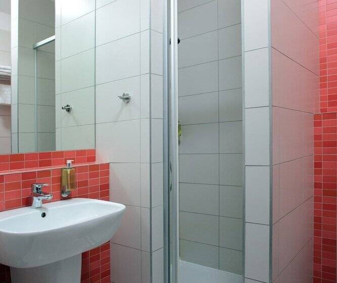 高级大房间, Jezerka