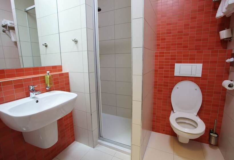 高级大房间, Jezerka