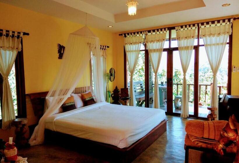 Трехместный Номер Deluxe, Khunyuam Resort