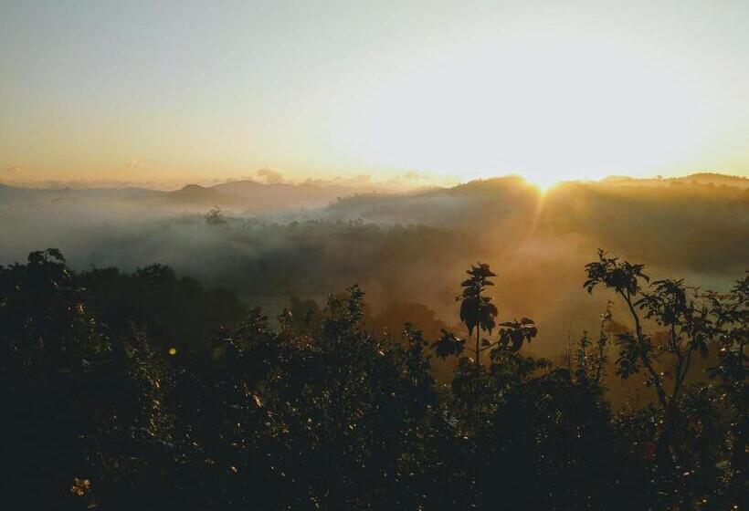 豪华三人间, Khunyuam Resort