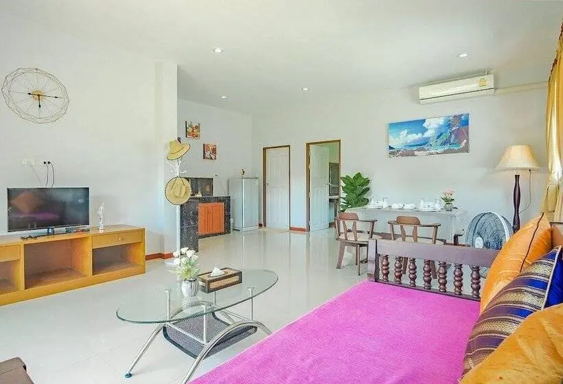 スイート, Maikhao Beach Residence