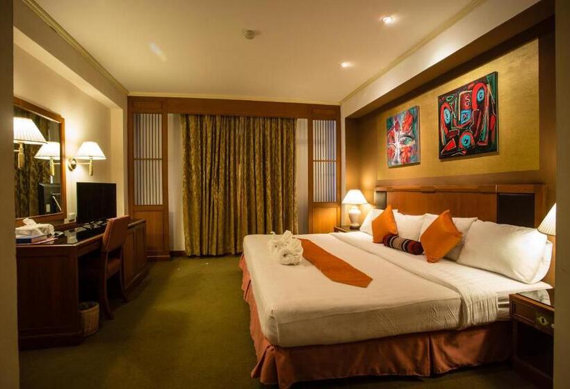 Люкс, Songphanburi