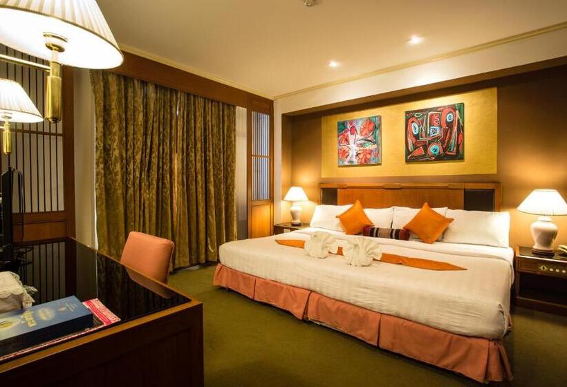 Люкс, Songphanburi