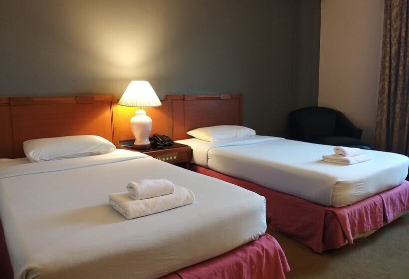 Номер Deluxe, Songphanburi