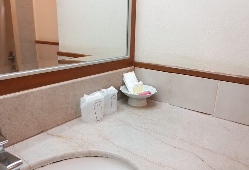 Номер Стандарт, Songphanburi