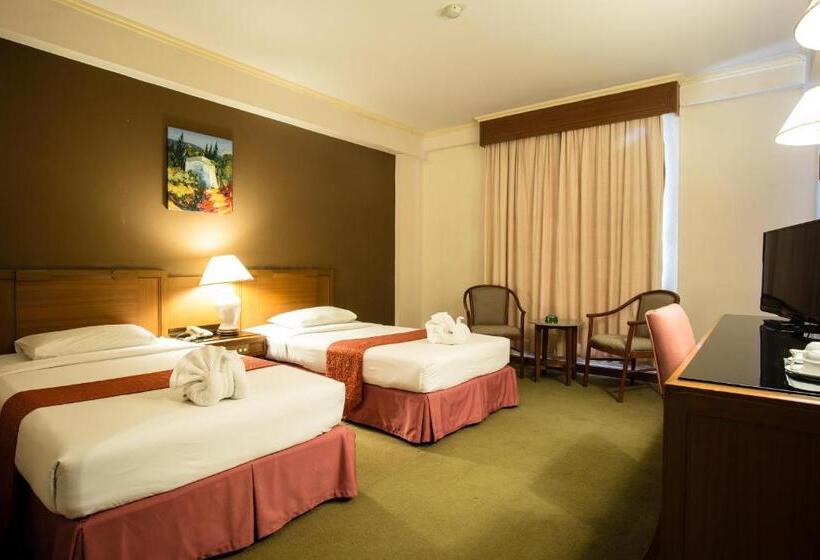 Номер Deluxe, Songphanburi